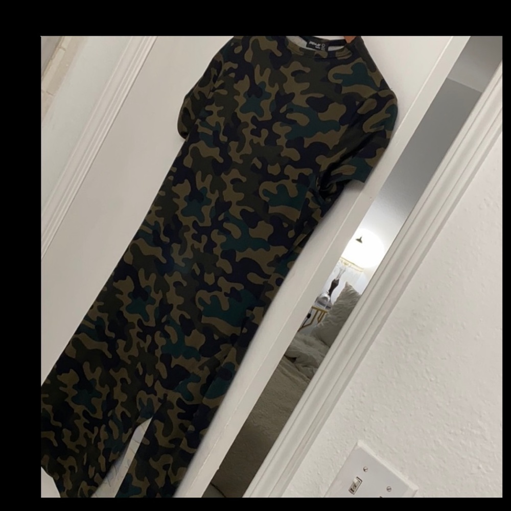 Army print dress with slit on left thigh,